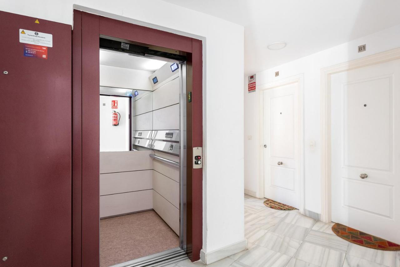 Carmen Estacion Apartment มาลากา ภายนอก รูปภาพ