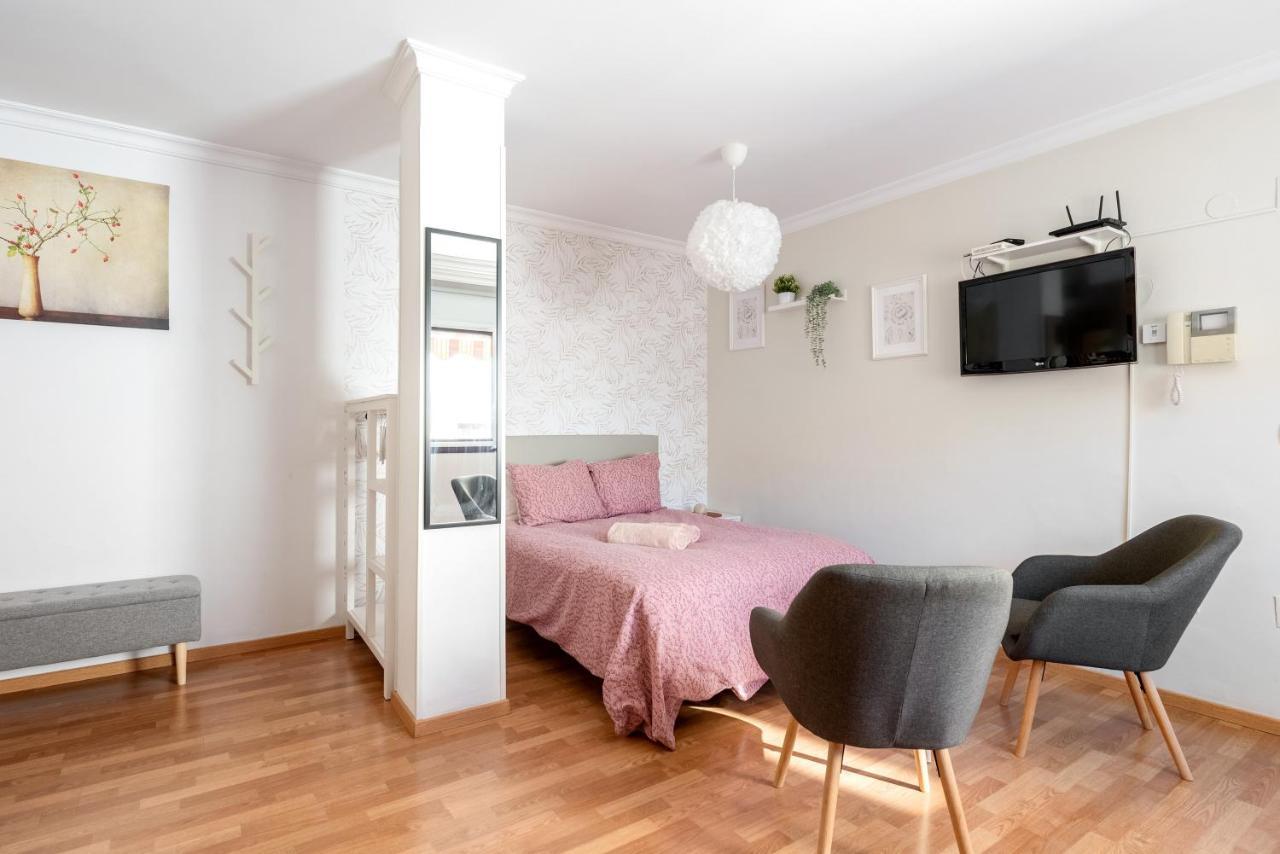 Carmen Estacion Apartment มาลากา ภายนอก รูปภาพ